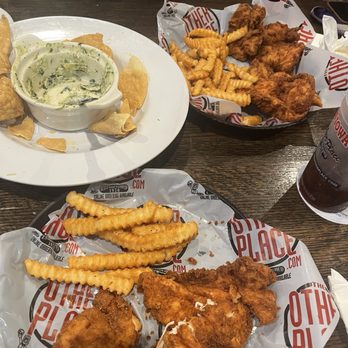 The Other Place - Spinach Artichoke Dip and Chicken Tenders - American Near Me - Belton, Missouri The Other Place - Spinach Artichoke Dip and Chicken Tenders - American Near Me - Belton, Missouri