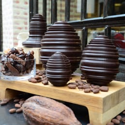 First thing you see when you walk in...this homage to chocolate.