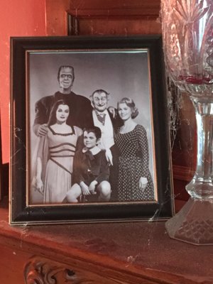 Munster Mansion by null