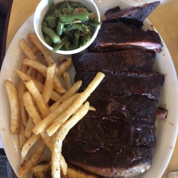 Flat Creek Restaurant - Seafood Near Me - Cape Fair, Missouri