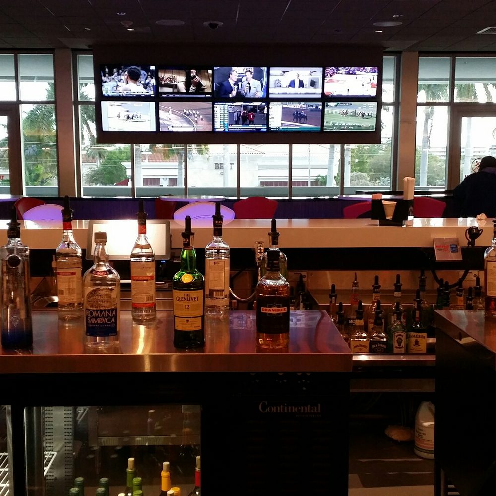 Casino - Upstairs sports bar. - Casinos Near Me - Dania Beach, Florida Casino - Upstairs sports bar. - Casinos Near Me - Dania Beach, Florida