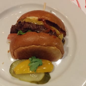 Simmzy's Restaurant Long Beach - Fantastic burger :) - Gastropubs Near Me - Long Beach, California