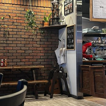 Toasted - Seating and decor - Coffee & Tea Near Me - Riverside, California
