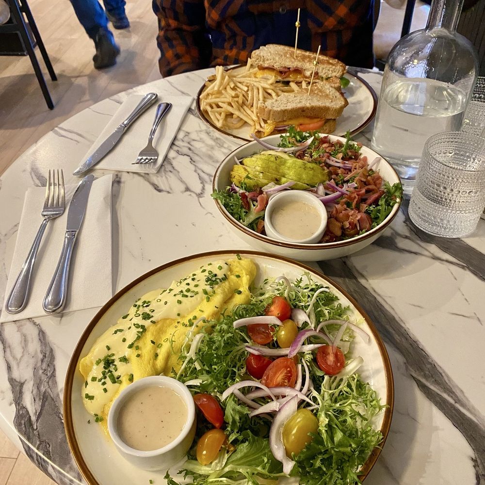 Fredericksburg Brunch - Omelette - Breakfast & Brunch Near Me - Fredericksburg, Texas