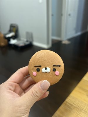 Sweet Box (Macarons, Dragon Beard Candy) by null