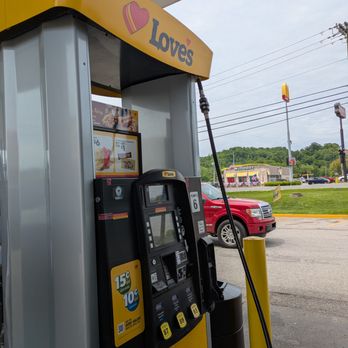 Love's Travel Stop - Love's Travel Stop, Grayson - Gas Stations Near Me - Grayson, Kentucky