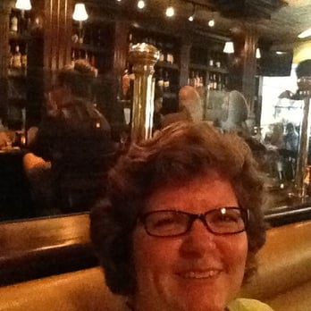 75 Chestnut - Bar scene, happening! - New American Near Me - Boston, Massachusetts