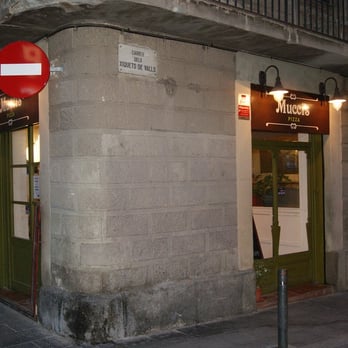 Mucci's - Pizza Near Me - Barcelona, B Mucci's - Pizza Near Me - Barcelona, B