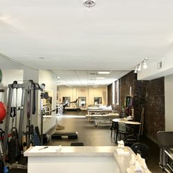 Ivy Rehab HSS Physical Therapy Center of Excellence