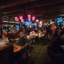Very crowded dining room