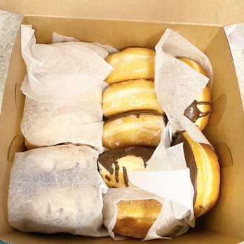 Naa's Bakery - Glazed, chocolate glazed and cream filled yeast/raised donuts - Bakeries Near Me - Norfolk, Virginia Naa's Bakery - Glazed, chocolate glazed and cream filled yeast/raised donuts - Bakeries Near Me - Norfolk, Virginia
