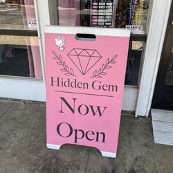 Hidden Gem - Sign outside