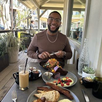 Small Barn - Brunch - New American Near Me - Temecula, California