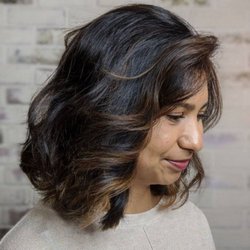 Jenna Vue Beauty - Bob for curly hair