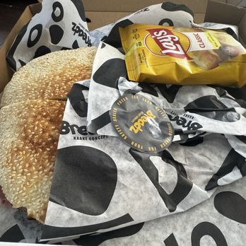 Breadz - Lebanese Near Me - Santa Clarita, California