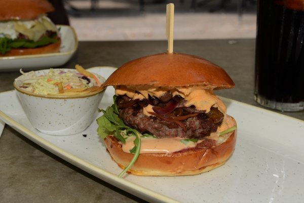 das!Burger by null