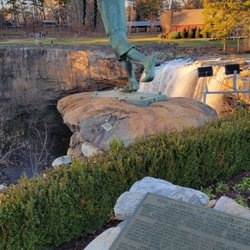 Noccalula Falls Park & Campgrounds