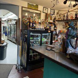 Hatcher Pass Lodge - Kitchen/ register/ bar