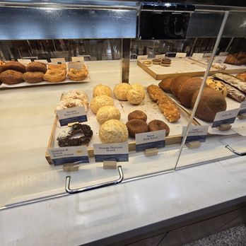 Paris Baguette - Coffee & Tea Near Me - Fairfax, Virginia Paris Baguette - Coffee & Tea Near Me - Fairfax, Virginia