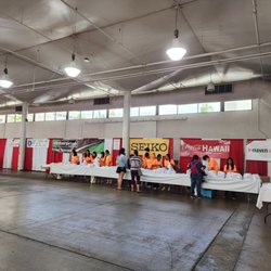 Great Aloha Run, Carole Kai Charities - T-shirt pick up