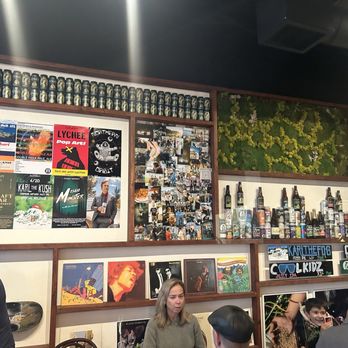 Calicraft Upstairs - Nice decor - Cocktail Bars Near Me - Walnut Creek, California