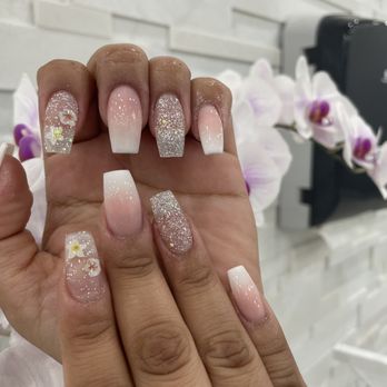 Diamond Nails Spa - Nail Salons Near Me - Murrieta, California