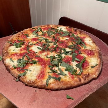 Hot Pie Pizza - Johnny's New Yorker Pie - Pizza Near Me - West Palm Beach, Florida