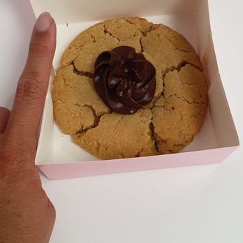 Crumbl - Chesterfield - Bakeries Near Me - Chesterfield, Michigan