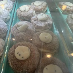 Cannoli Crois-nuts