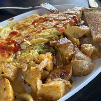 Oceanside Brunch Club - Western Omelette Platter - Breakfast & Brunch Near Me - Long Island, New York Oceanside Brunch Club - Western Omelette Platter - Breakfast & Brunch Near Me - Long Island, New York