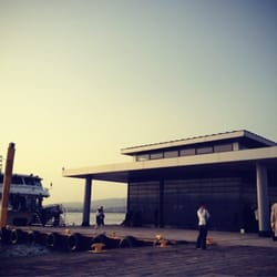 Alsancak Vapur İskelesi