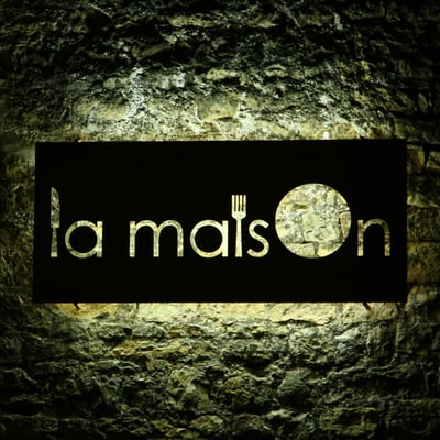 La Maison by null