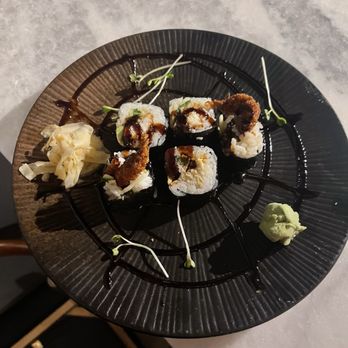 Soulshi Lounge - This is their phenomenal Spider roll with the cutest of presentation! - Sushi Bars Near Me - Winter Garden, Florida Soulshi Lounge - This is their phenomenal Spider roll with the cutest of presentation! - Sushi Bars Near Me - Winter Garden, Florida