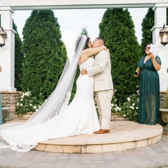 Eagle Ridge by Wedgewood Weddings - Venues & Event Spaces Near Me - Gilroy, California Eagle Ridge by Wedgewood Weddings - Venues & Event Spaces Near Me - Gilroy, California