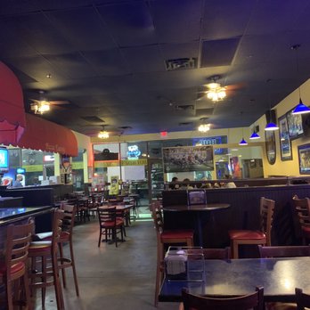 Pepz Pizzeria - Dining area - Pizza Near Me - Placentia, California Pepz Pizzeria - Dining area - Pizza Near Me - Placentia, California