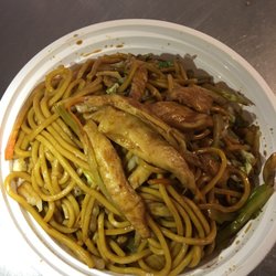 Golden Wok - Chinken Lo Mein