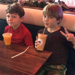 As a mom, I liked that Acai Paradise offers fresh squeezed orange juice. My oldest son loves pumpkin pie so he ordered the pumpkin shake. As a mom, I liked that Acai Paradise offers fresh squeezed orange juice. My oldest son loves pumpkin pie so he ordered the pumpkin shake.