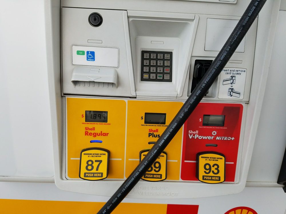 SHELL Updated September 2024 947 W St Marys St, Centerville, Texas