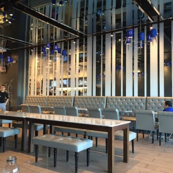 Paris Baguette - Ambience with plenty of seating - Coffee & Tea Near Me - Milpitas, California