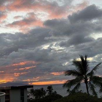 Fairmont Kea Lani - Sunset view from the beach facing resort balcony - Resorts Near Me - Wailea, Hawaii