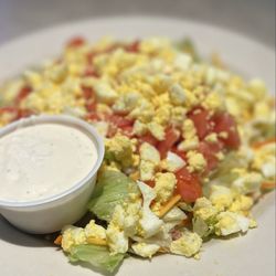 Bubba's 33 - The Big Salad