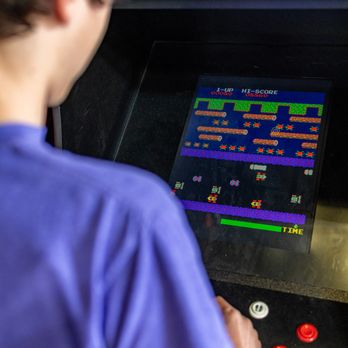 Tin City Cider - Classic Arcade Games (25¢) - Cideries Near Me - Paso Robles, California Tin City Cider - Classic Arcade Games (25¢) - Cideries Near Me - Paso Robles, California