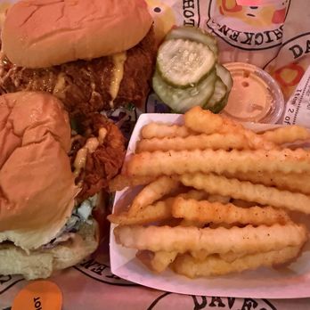 Dave's Hot Chicken - Extra hot and regular hot - Chicken Shop Near Me - Fresno, California Dave's Hot Chicken - Extra hot and regular hot - Chicken Shop Near Me - Fresno, California