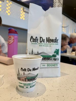 Cafe Du Monde by null