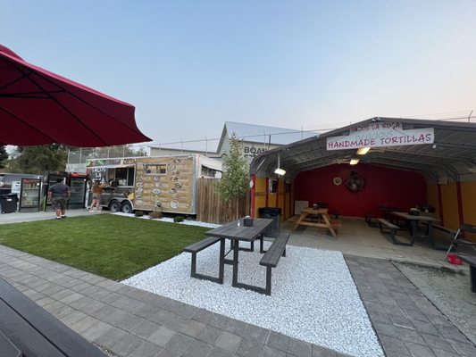Tacos La Roca by null