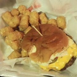 L L's Bar & Grill - Burger time