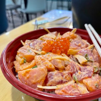Hou Fish Market - Loved it my Hou Medley Bowl with Spicy Sauce - Poke Near Me - Honolulu, Hawaii Hou Fish Market - Loved it my Hou Medley Bowl with Spicy Sauce - Poke Near Me - Honolulu, Hawaii