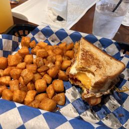 Breakfast "Jam" wich and potatoes Breakfast "Jam" wich and potatoes