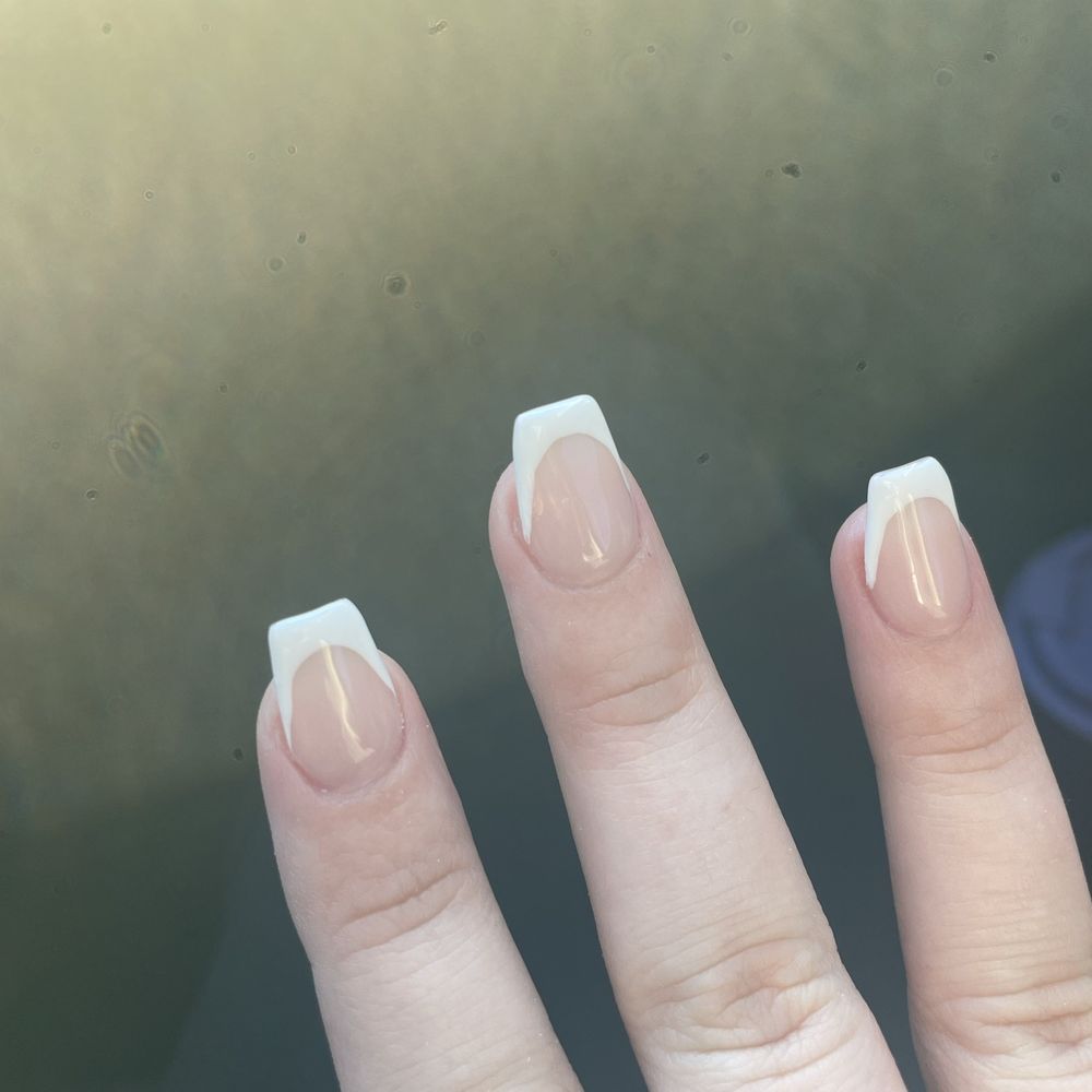 Flawless Nails - First and second nail paint is crooked and uneven - Nail Salons Near Me - League City, Texas Flawless Nails - First and second nail paint is crooked and uneven - Nail Salons Near Me - League City, Texas