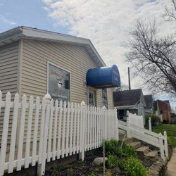 Joann's Cafe - Cute little house ffrom the outside #ReviewsByRL